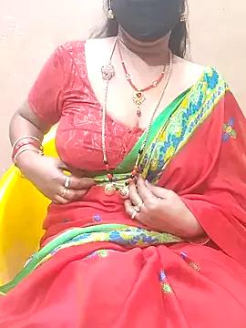 Raashi369 from StripChat