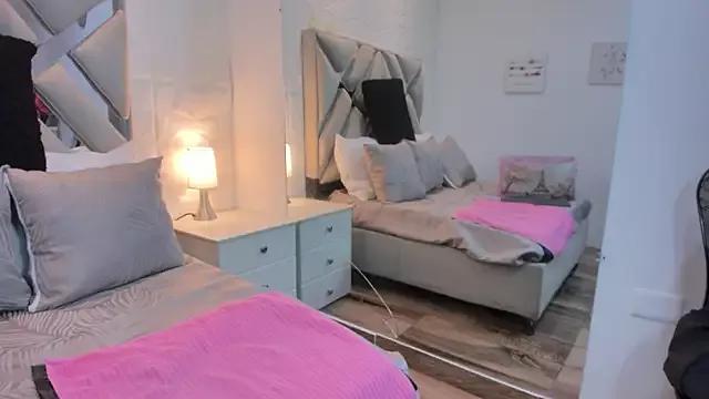 Naked Room raquell_moore 