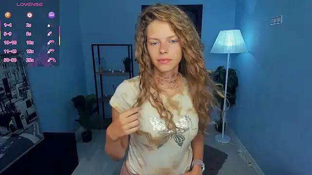 RayaNenlia from StripChat