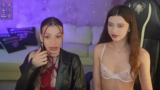 Regina_Sweet054 from StripChat