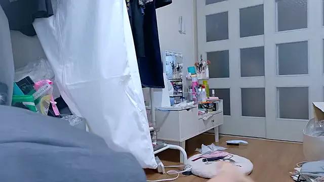 riken_jp from StripChat is Freechat