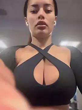 Risky_Workouts from StripChat is Group
