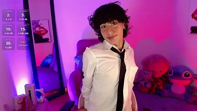saanti_foxs from StripChat
