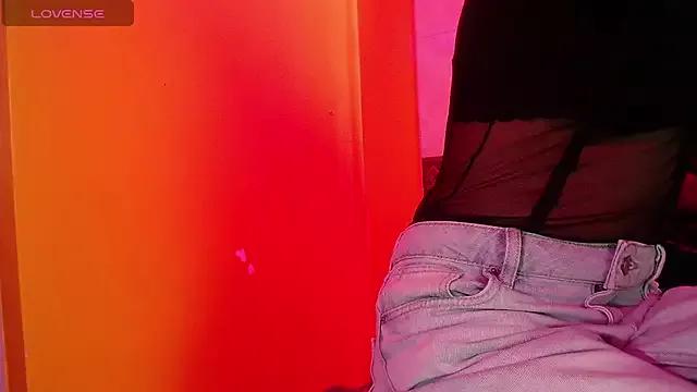 Sally23_ from StripChat