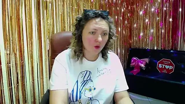 SallyVerda from StripChat