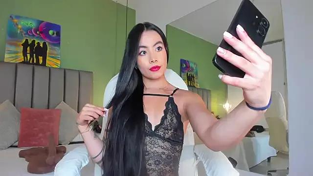 Samaanthaa_ from StripChat