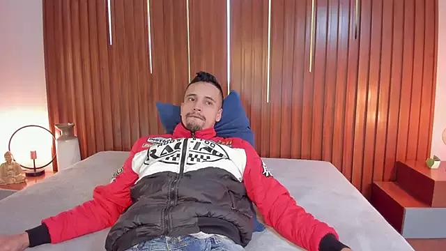 Samara_Wild from StripChat