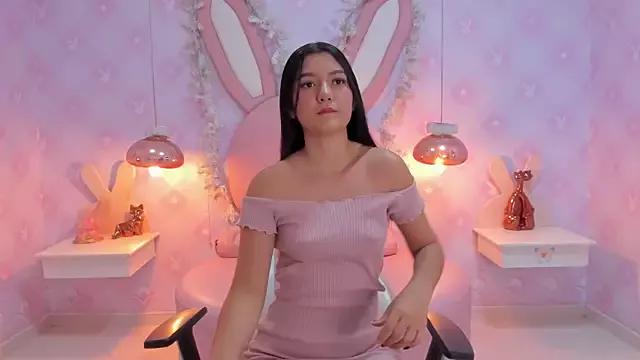 Saraa_Skinny from StripChat
