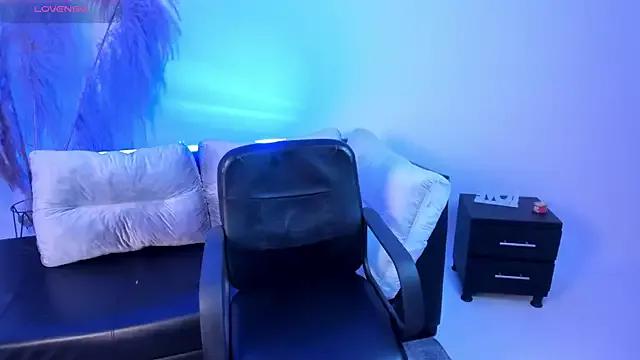saracorraless from StripChat