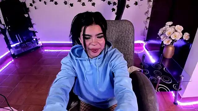 saray__jones from StripChat