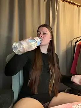 Sasha_Kitten from StripChat