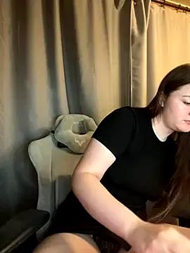 Sasha_Kitten from StripChat