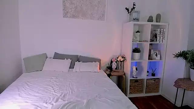 Sasha_Miro from StripChat