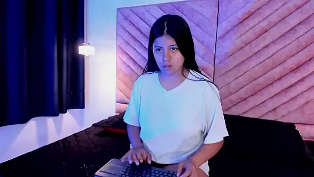 sasha_roldann from StripChat