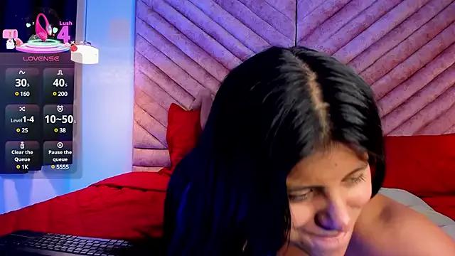 sasha_roldann from StripChat