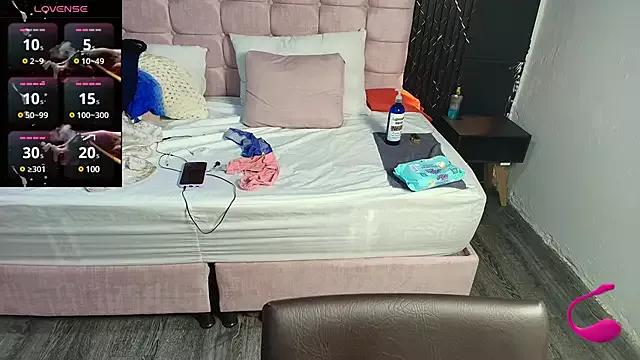 SashaRosee_ from StripChat