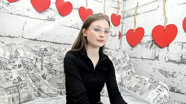 Shyly_Lisa from StripChat