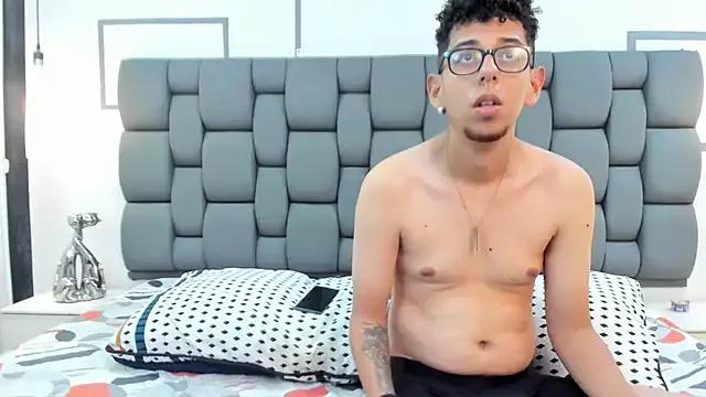 Naked Room SkarletRuiz 