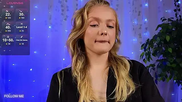 Slay_Blonde from StripChat