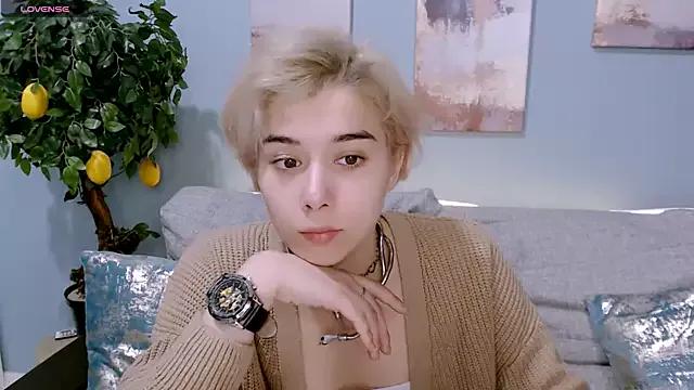 SophieAsh from StripChat