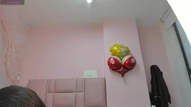soyzarahtorres from StripChat