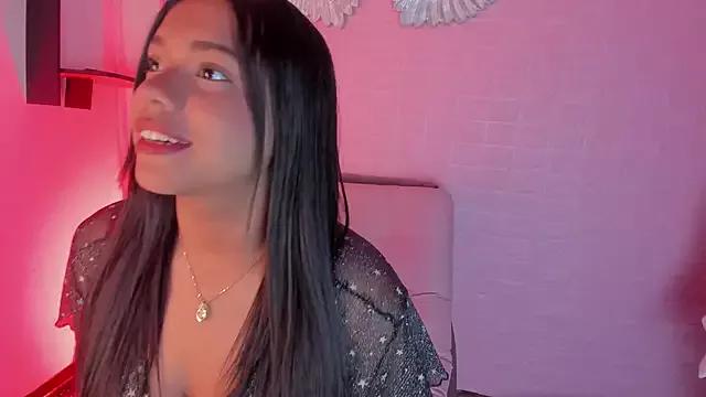 Sunset_mia from StripChat