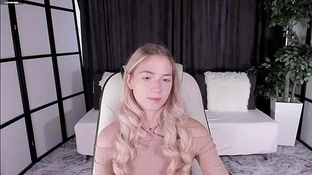 Susan_Mimi from StripChat
