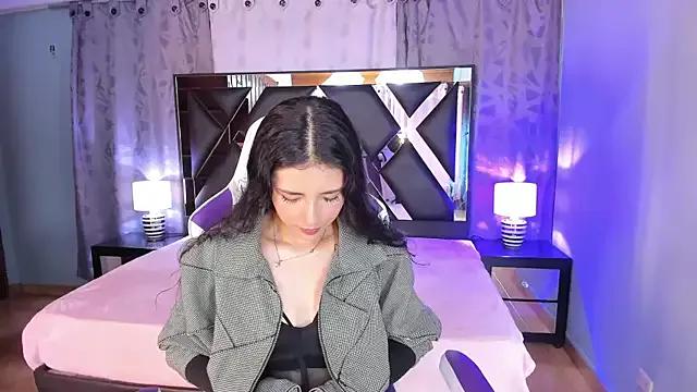 sweet-muse from StripChat