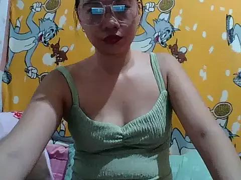 Sweet_Gera21 from StripChat