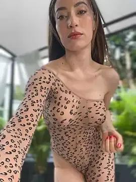 Naked Room SweetieSinXXX 