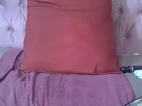 SweetMellowX1 from StripChat