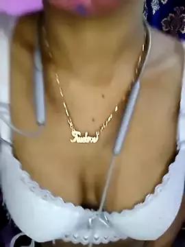 Tamil_siluku from StripChat