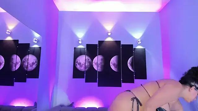tatii_moon from StripChat