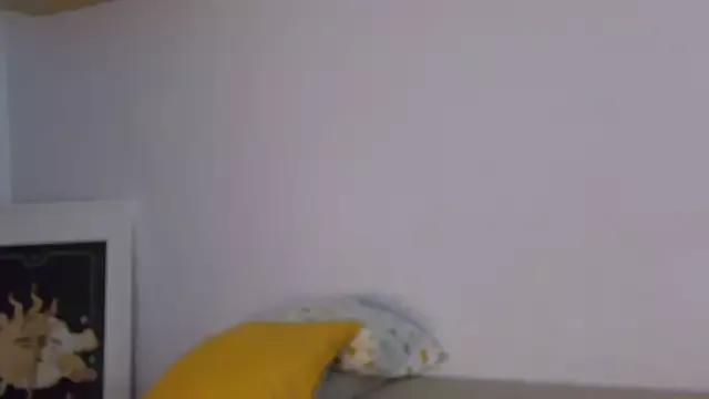 TeenyMariaXx from StripChat
