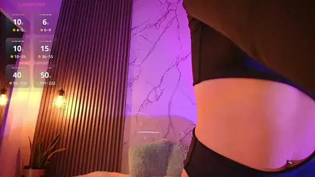 tiffany_johnson11 from StripChat