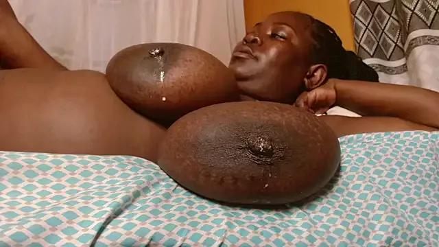 titi_fiesta from StripChat