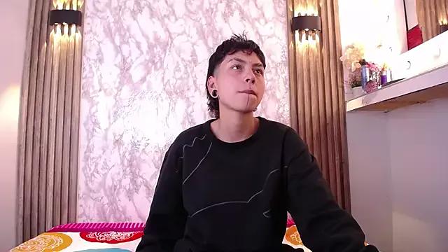 Tomie_Lee from StripChat