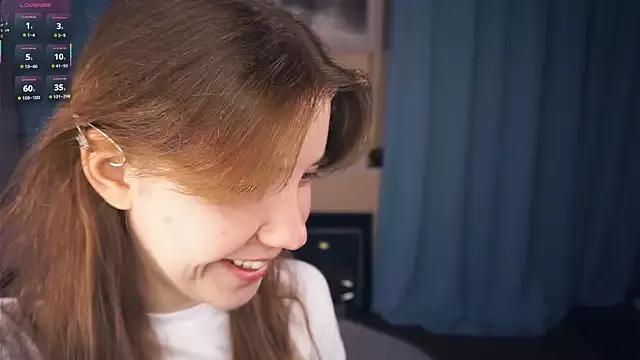 UdeleDrye from StripChat is Freechat