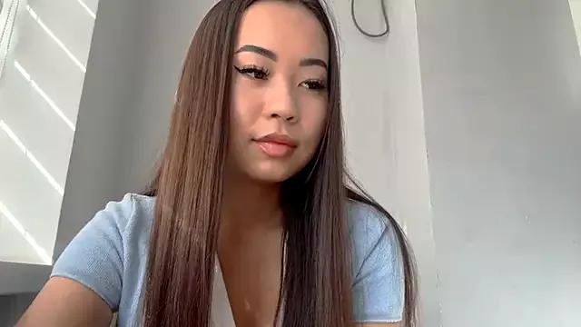 Ur_neighbor_Kira from StripChat
