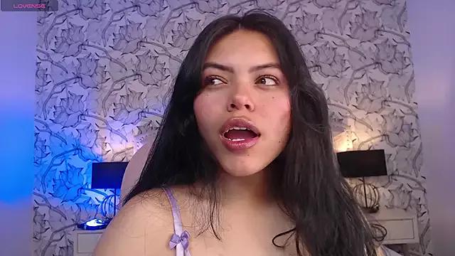 Valentinegh from StripChat