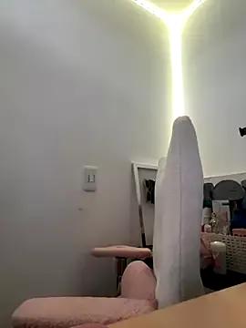 Victoria_alson from StripChat is Freechat