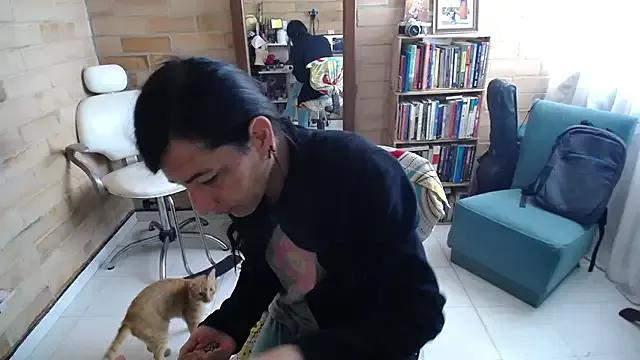 VioletaGomez_Co from StripChat