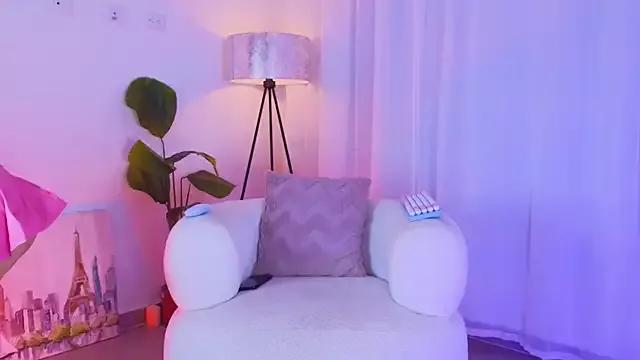 violetssweet from StripChat
