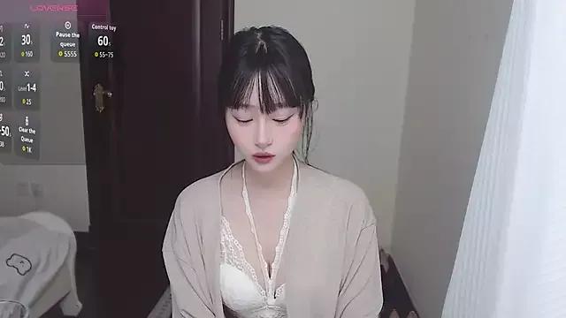 Xiaowen-wen from StripChat