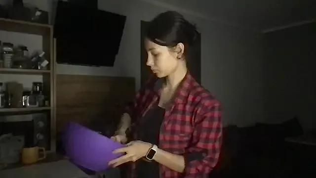 Yuna5343 from StripChat