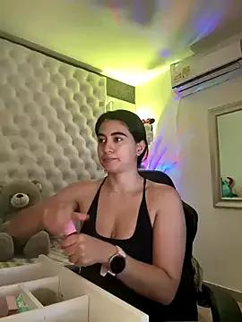 ZarahEvans from StripChat