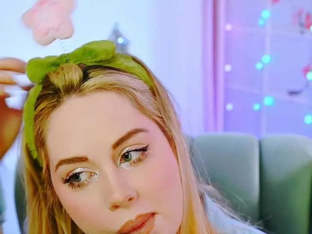 0------0 on BongaCams 