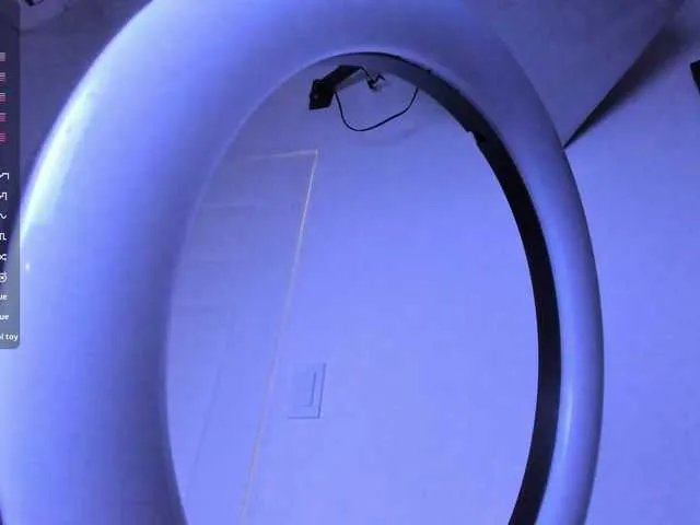 DollyConnor on BongaCams 