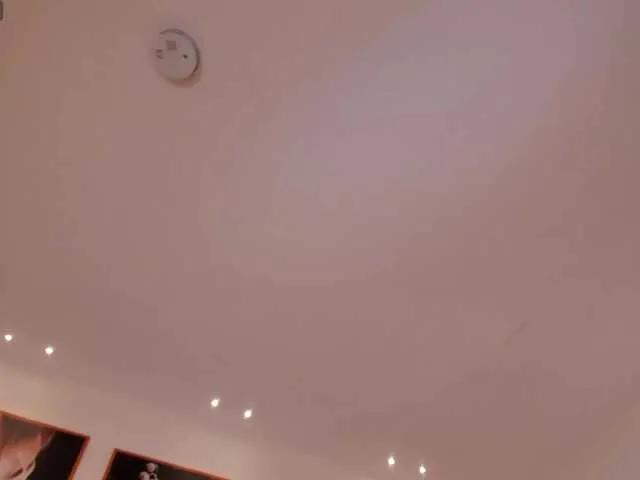 FernandaX1 — I love exploring my sexuality and chatting with nice people here.
I am a very open and permissive girl, I love to be in front of the webcam and make you crazy with my body and my top show.