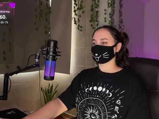 GummyPeach on BongaCams 